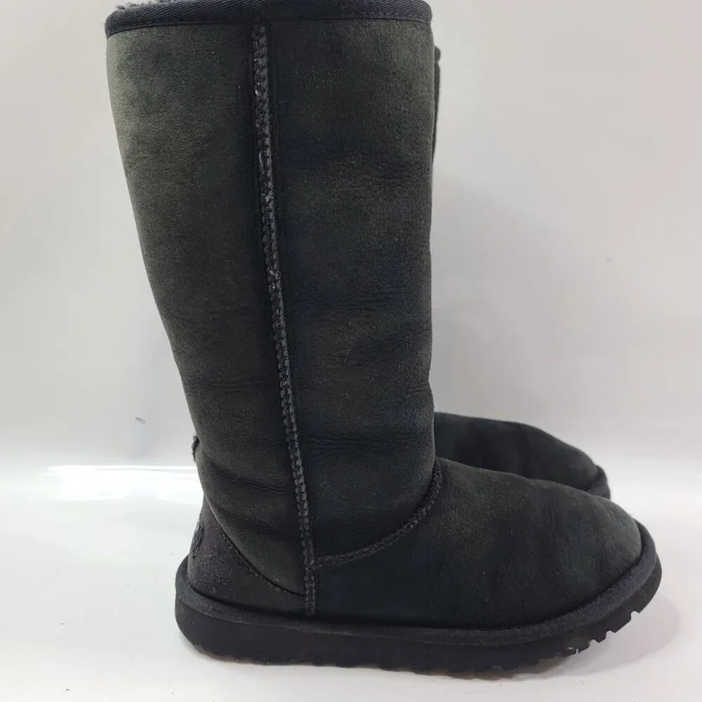 UGG women black
